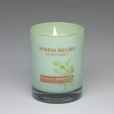 Bergamot Teakwood – 11oz scented candle burning