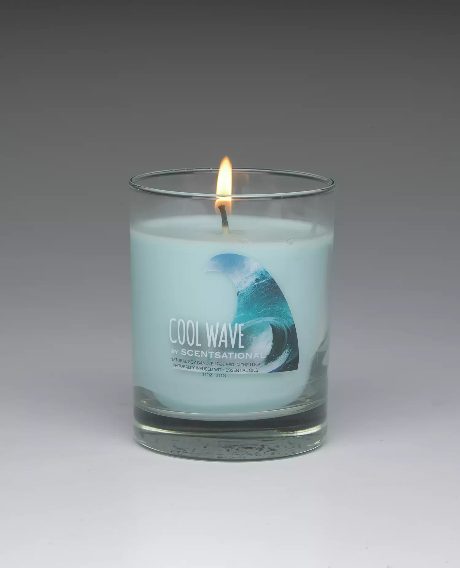 Cool Wave – 11oz scented candle burning