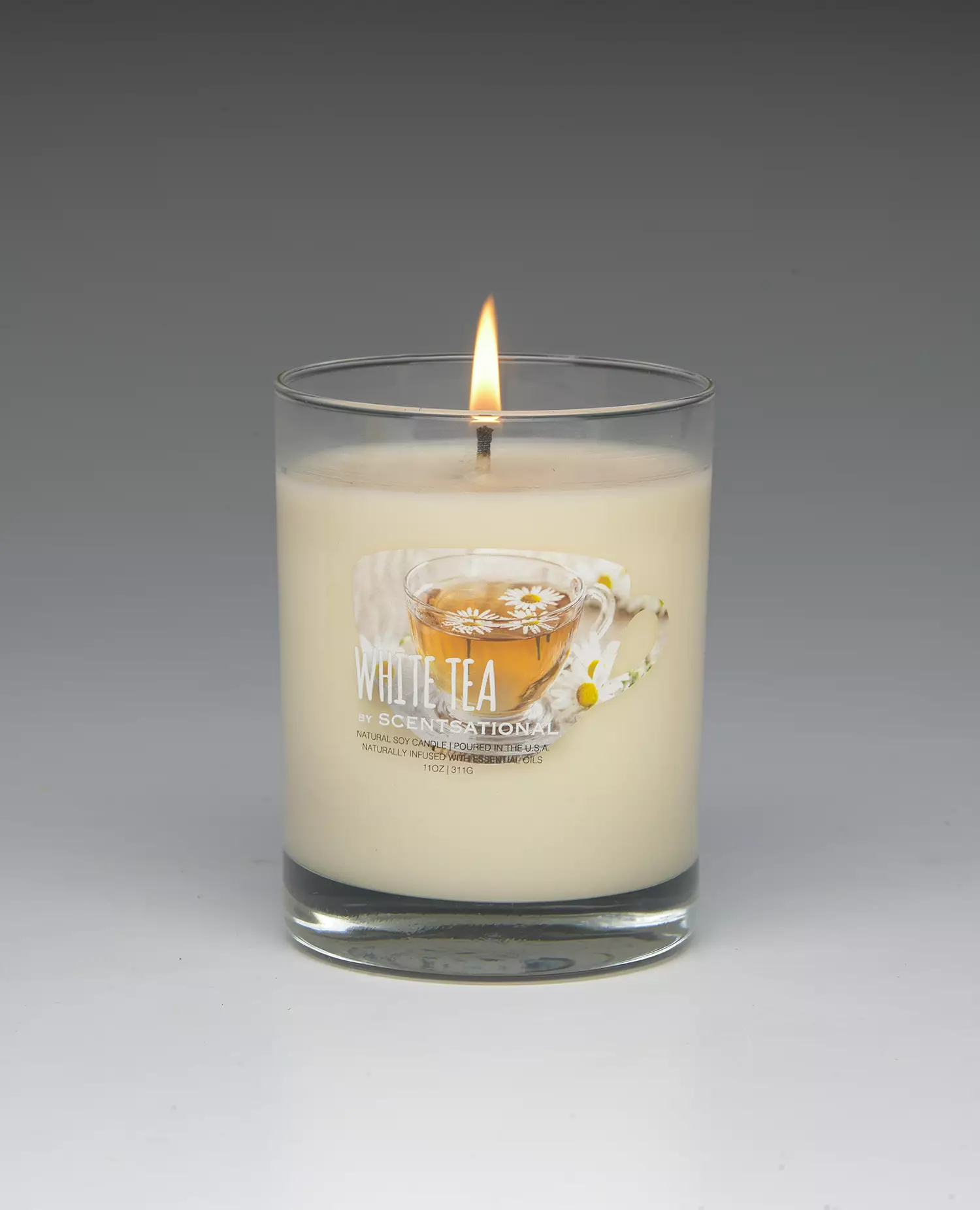 White Tea – 11oz scented candle burning